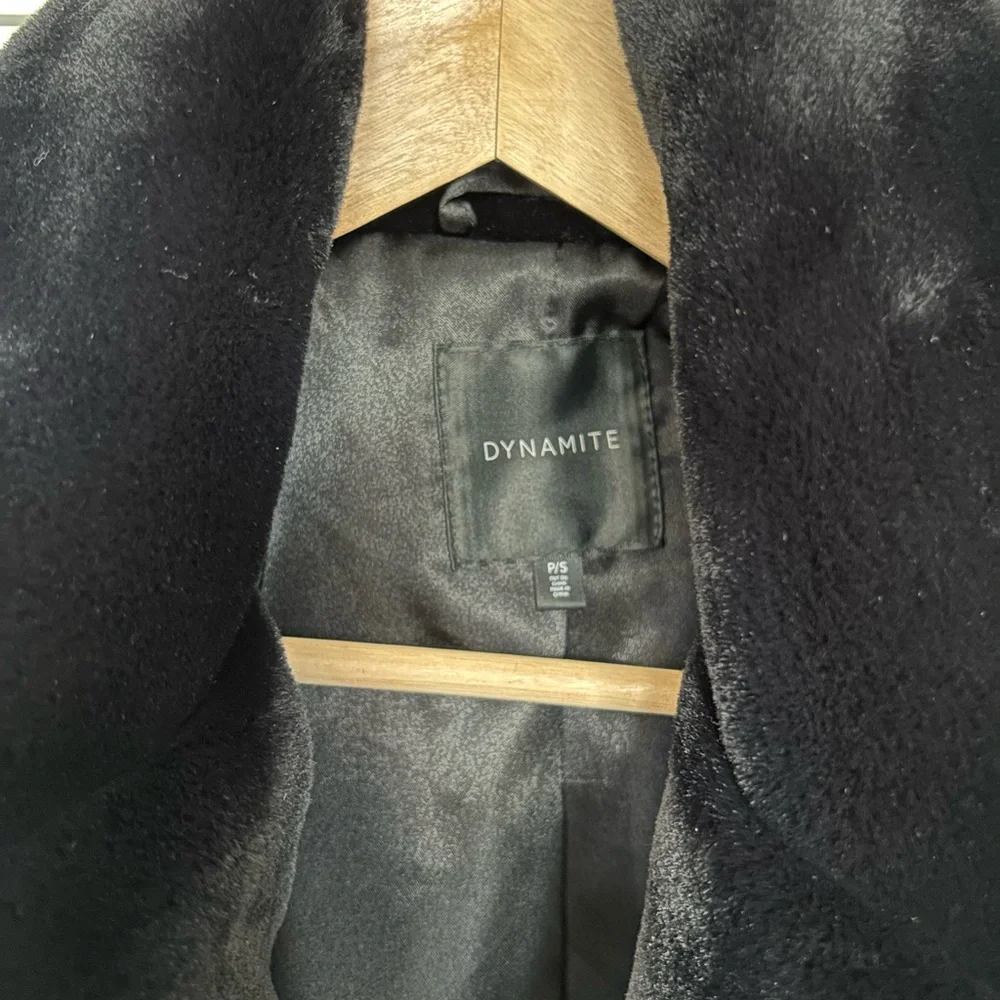 Dynamite Black Faux-Fur Jacket - Picture 3 of 3